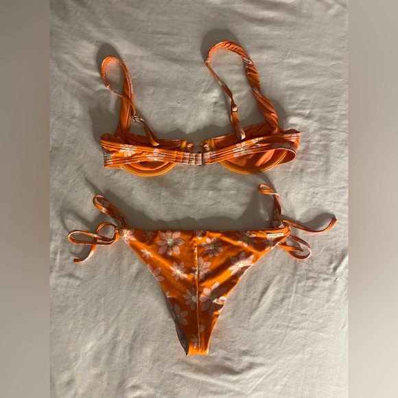 Billabong x Wrangler Orange Floral Bikini Set - Picture 2 of 4
